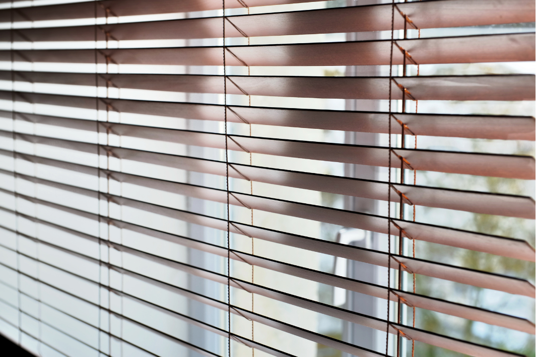 Reasons to Love White Wooden Venetian Blinds